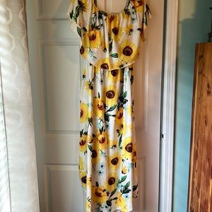 Beautiful sunflower dress size xl